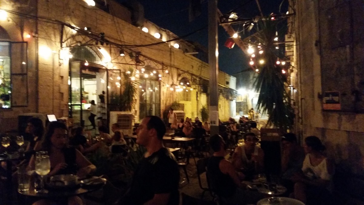 A 10 minute walk to&nbsp;Yafo